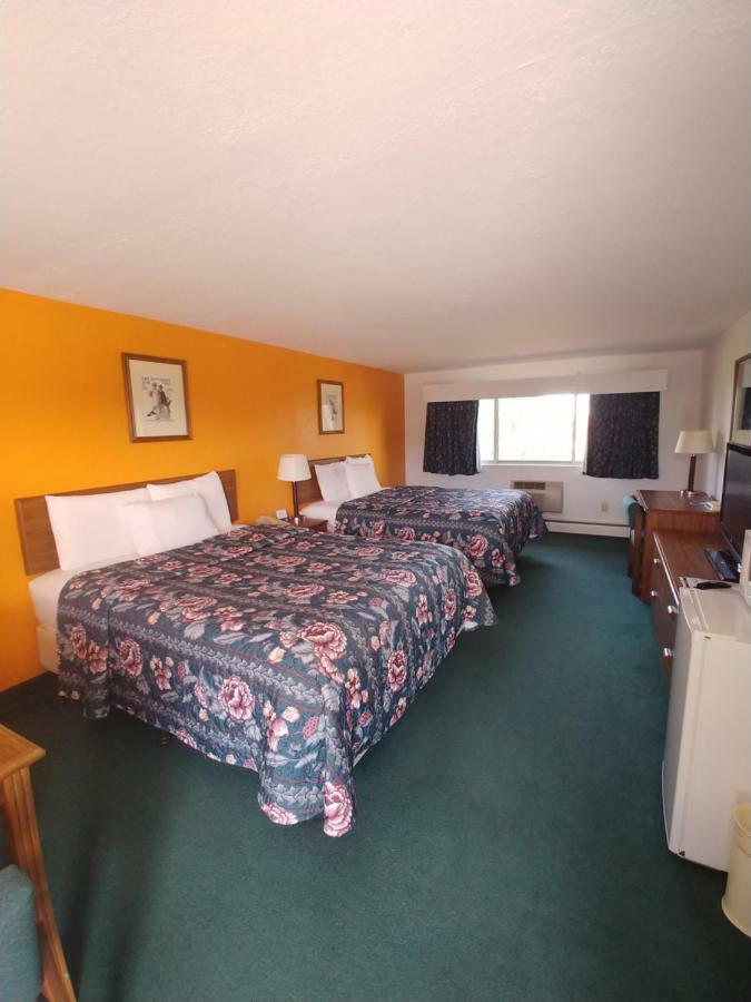 Amerivu Inn Harvest Estates New Hampton Экстерьер фото